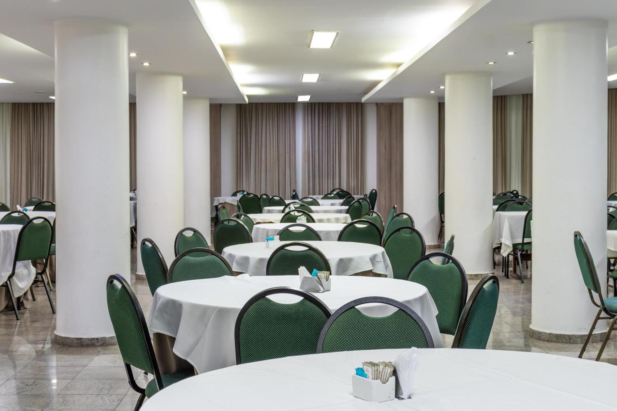 Umuarama Plaza Hotel Goiânia Exterior foto